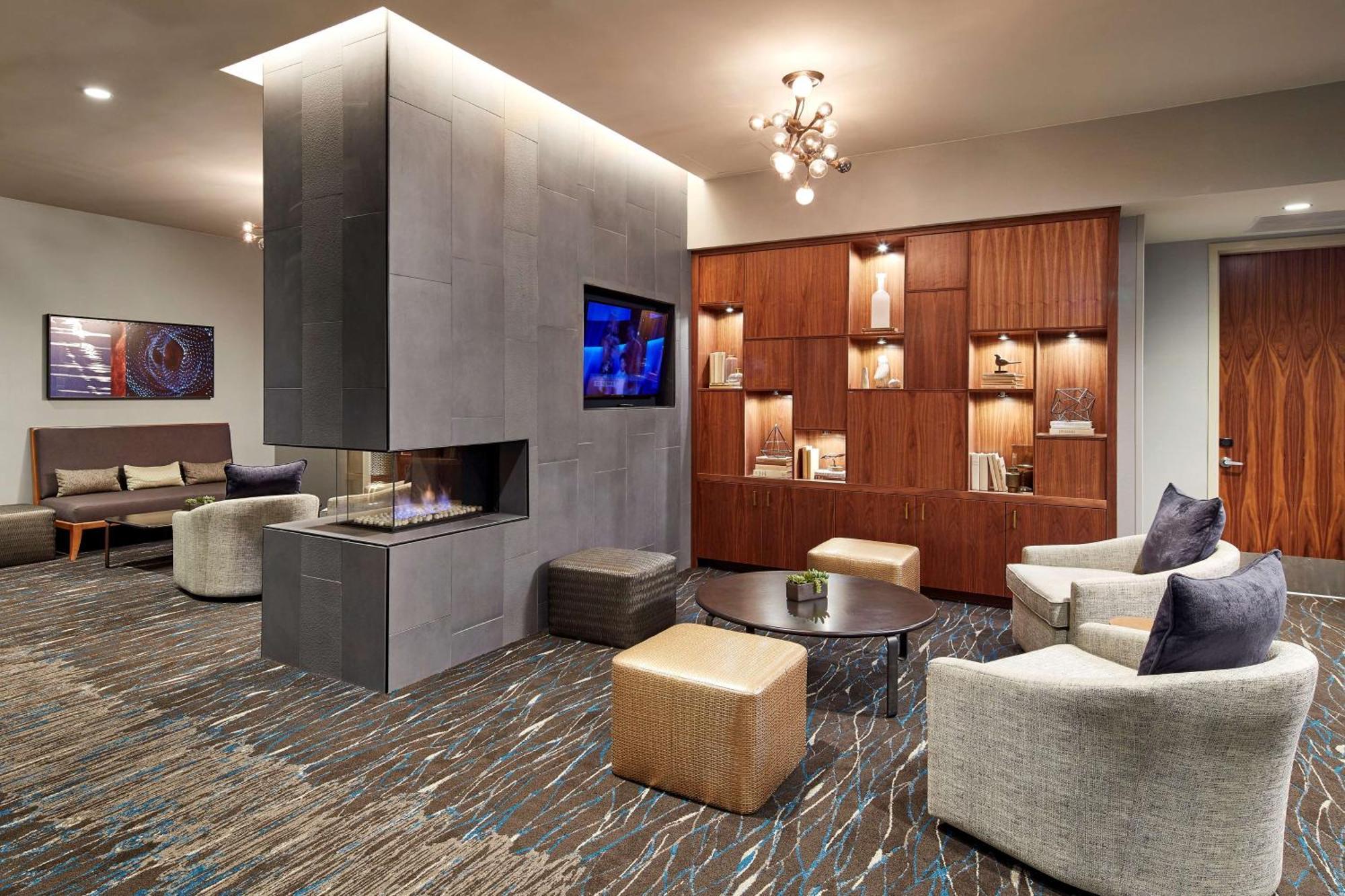 Homewood Suites By Hilton San Diego Downtown/Bayside Экстерьер фото